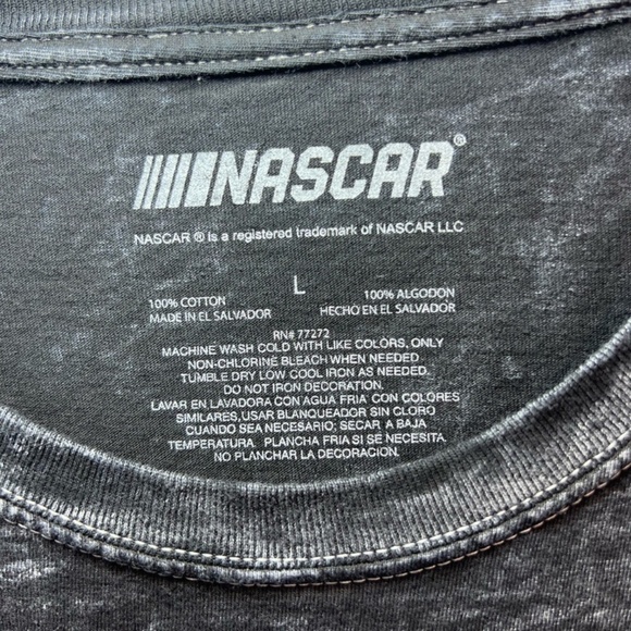 Nascar Men's Racing Graphic T-Shirt Black Acid Wash Stock Car Crew Neck Sz Large - Picture 3 of 9